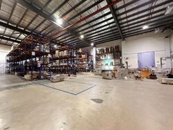 Airline House (D17), Warehouse #578705131